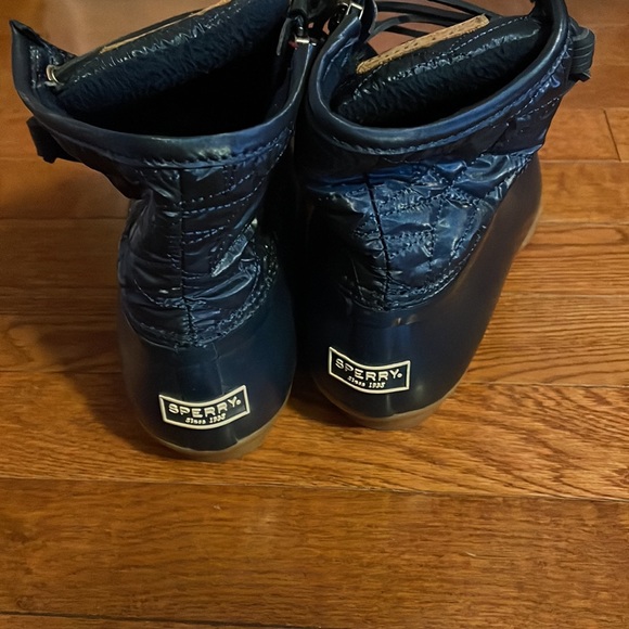 Sperry duck boots! - Picture 2 of 4
